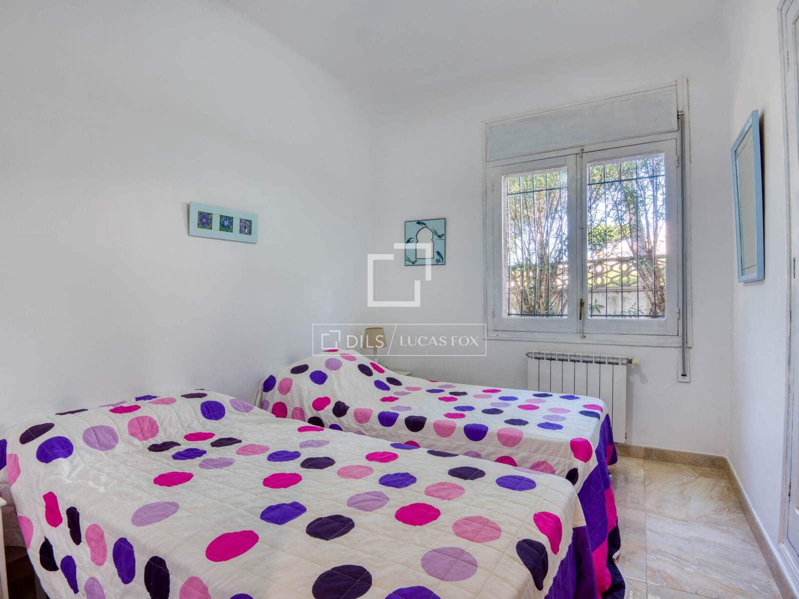 5 quarto Moradia para venda em S'Agaro com piscina garagem - 850 000 € (Ref: 9635058)