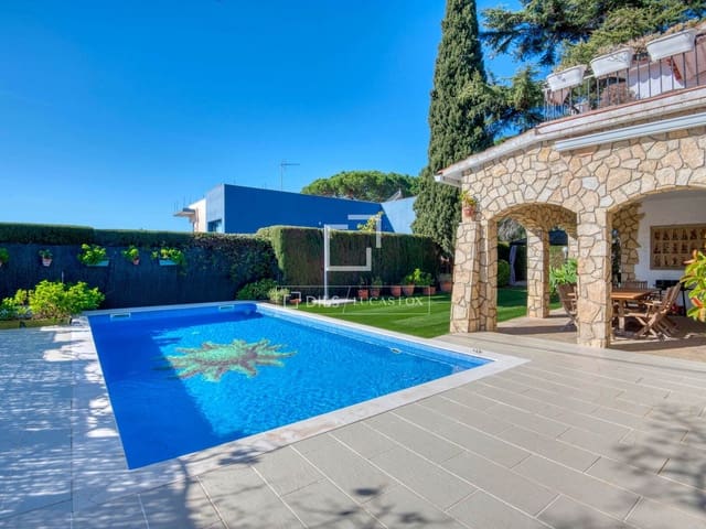 5 quarto Moradia para venda em S'Agaro, Castell-Platja d'Aro com piscina garagem - 850 000 € (Ref: 9635058)