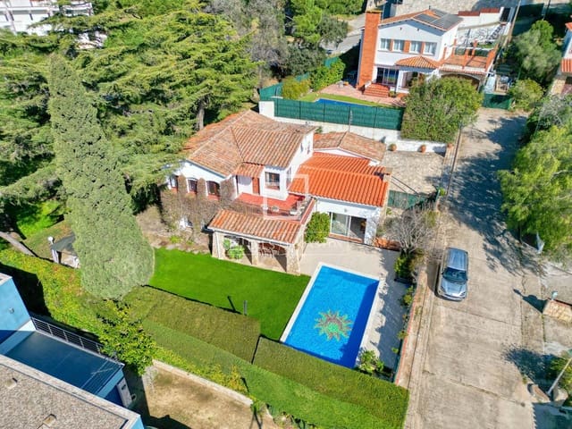 5 quarto Moradia para venda em S'Agaro, Castell-Platja d'Aro com piscina garagem - 850 000 € (Ref: 9635058)