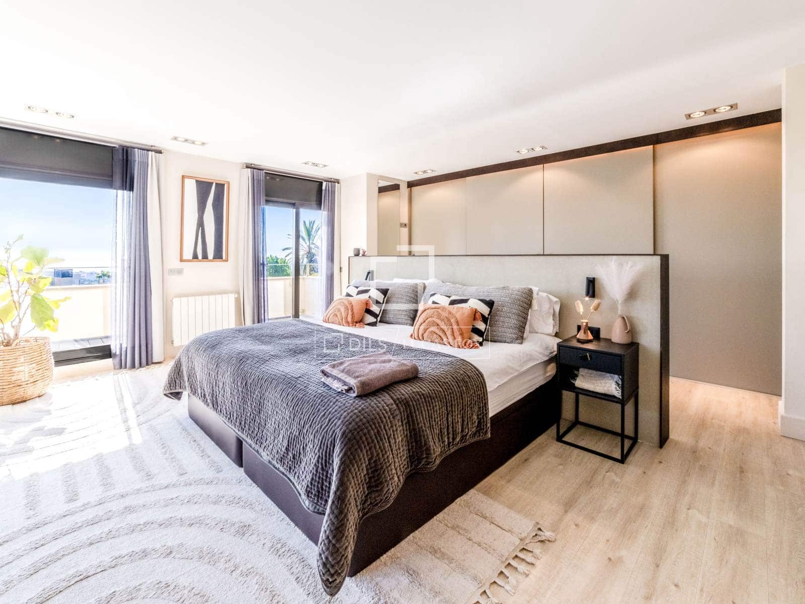 6 sypialnia Willa na sprzedaż w Sitges z basenem garażem - 1 750 000 € (Ref: 9635059)