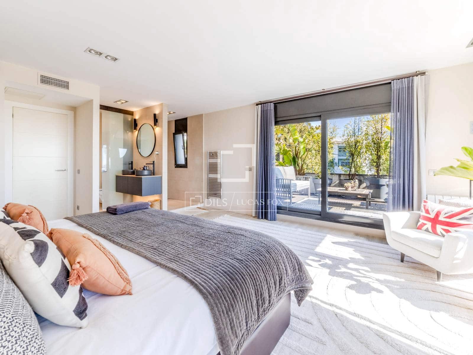 6 sypialnia Willa na sprzedaż w Sitges z basenem garażem - 1 750 000 € (Ref: 9635059)