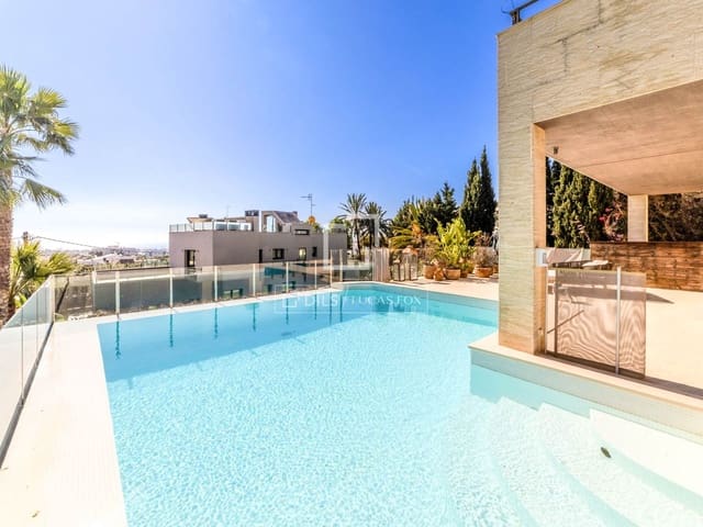 6 sypialnia Willa na sprzedaż w Sitges z basenem garażem - 1 750 000 € (Ref: 9635059)