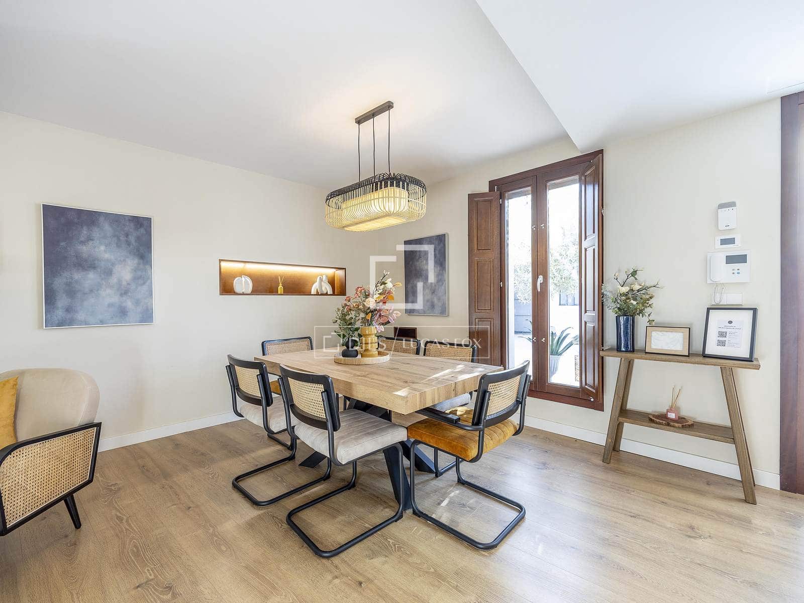 5 makuuhuone Huvila vuokrattavana paikassa Valencia kaupunki mukana uima-altaan 
autotalli - 5 500 € (Ref: 9635060)