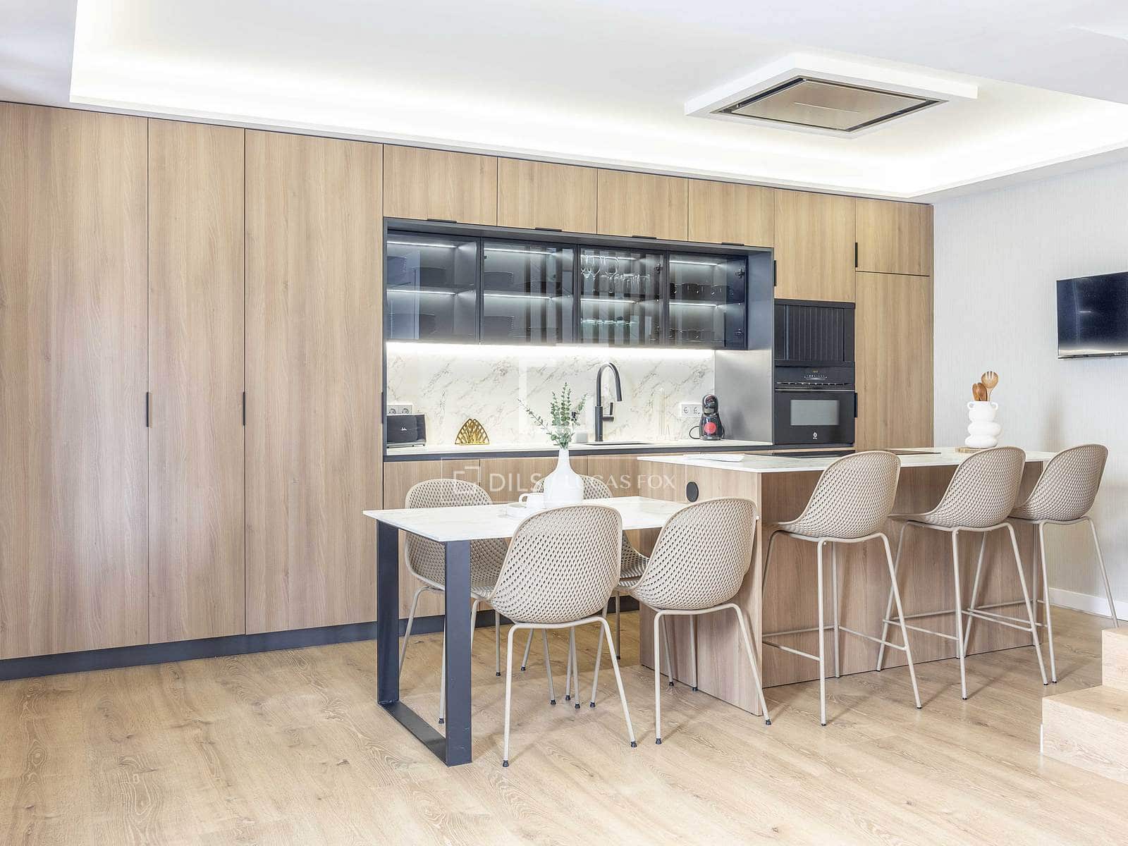 5 makuuhuone Huvila vuokrattavana paikassa Valencia kaupunki mukana uima-altaan 
autotalli - 5 500 € (Ref: 9635060)