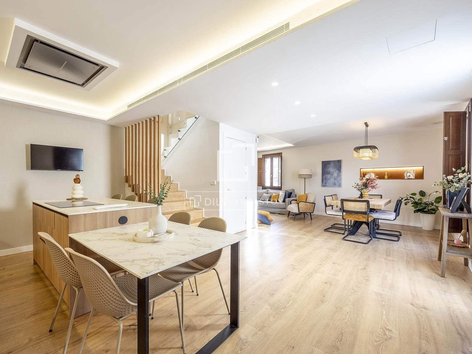 5 makuuhuone Huvila vuokrattavana paikassa Valencia kaupunki mukana uima-altaan 
autotalli - 5 500 € (Ref: 9635060)