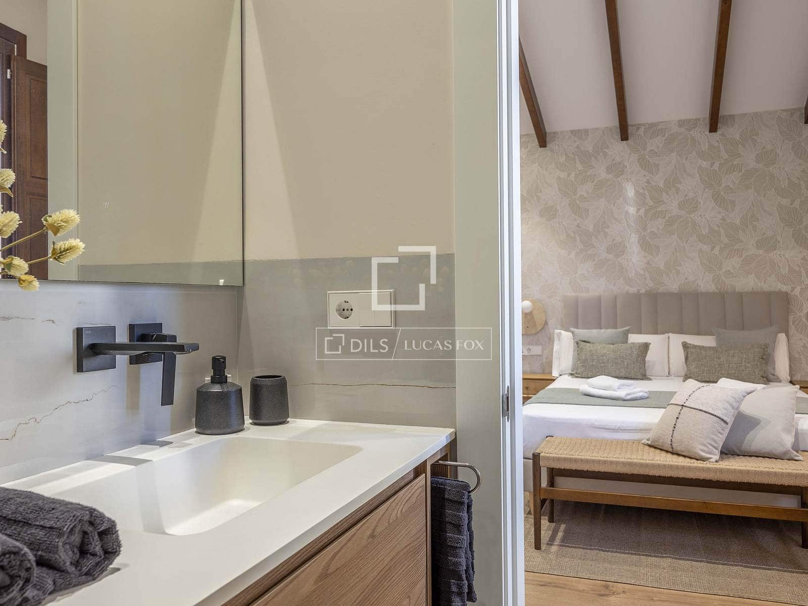 5 makuuhuone Huvila vuokrattavana paikassa Valencia kaupunki mukana uima-altaan 
autotalli - 5 500 € (Ref: 9635060)