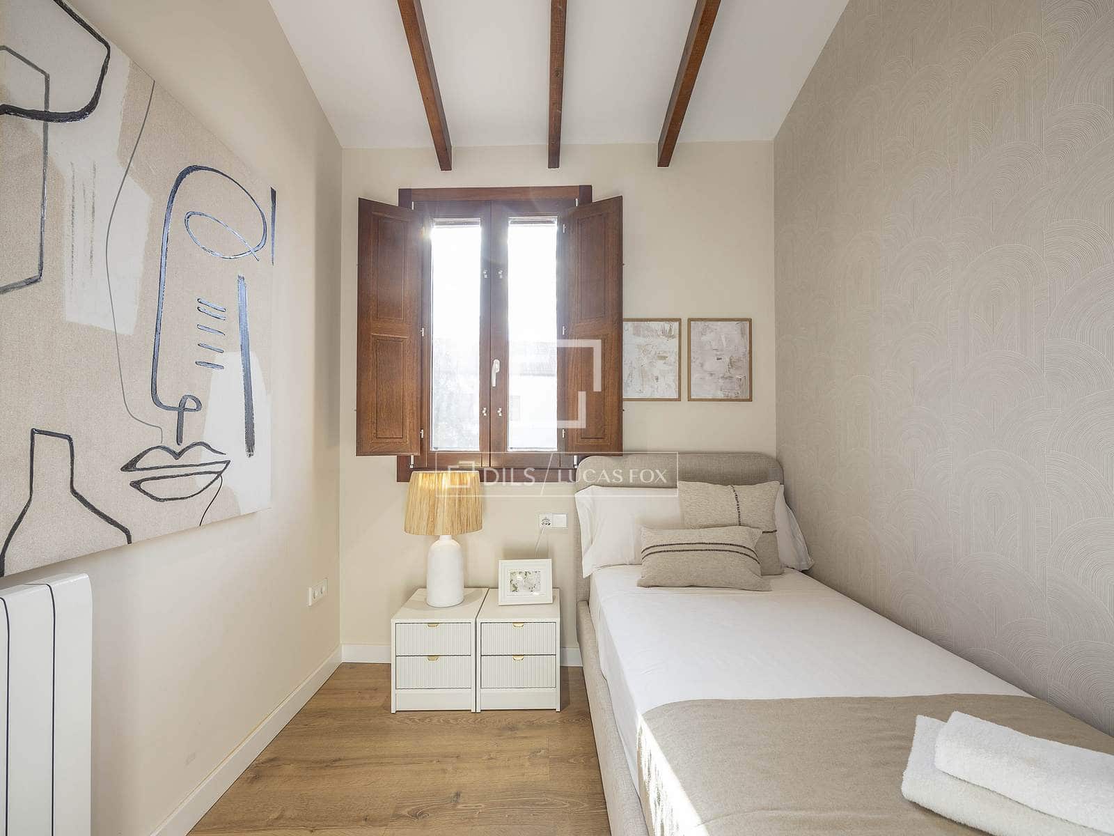 5 makuuhuone Huvila vuokrattavana paikassa Valencia kaupunki mukana uima-altaan 
autotalli - 5 500 € (Ref: 9635060)