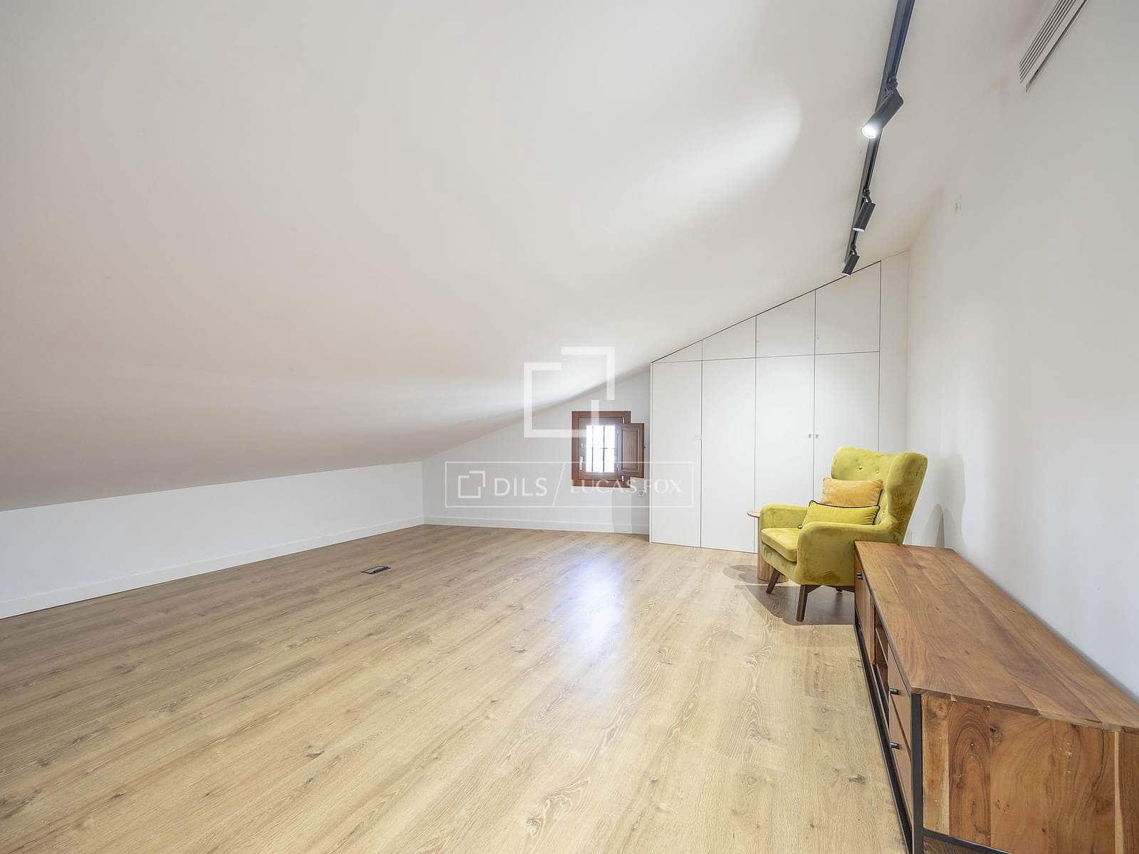 5 makuuhuone Huvila vuokrattavana paikassa Valencia kaupunki mukana uima-altaan 
autotalli - 5 500 € (Ref: 9635060)