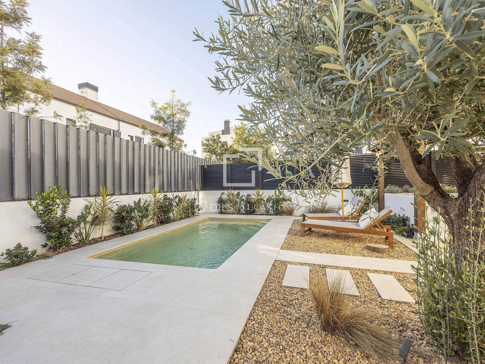 5 makuuhuone Huvila vuokrattavana paikassa Valencia kaupunki mukana uima-altaan 
autotalli - 5 500 € (Ref: 9635060)