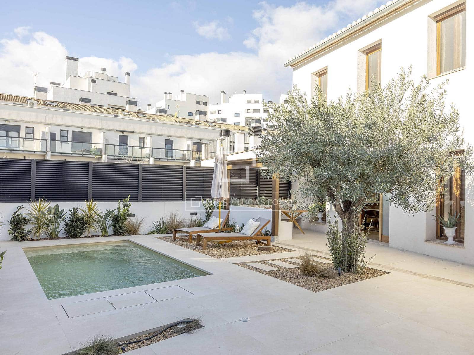 5 makuuhuone Huvila vuokrattavana paikassa Valencia kaupunki mukana uima-altaan 
autotalli - 5 500 € (Ref: 9635060)