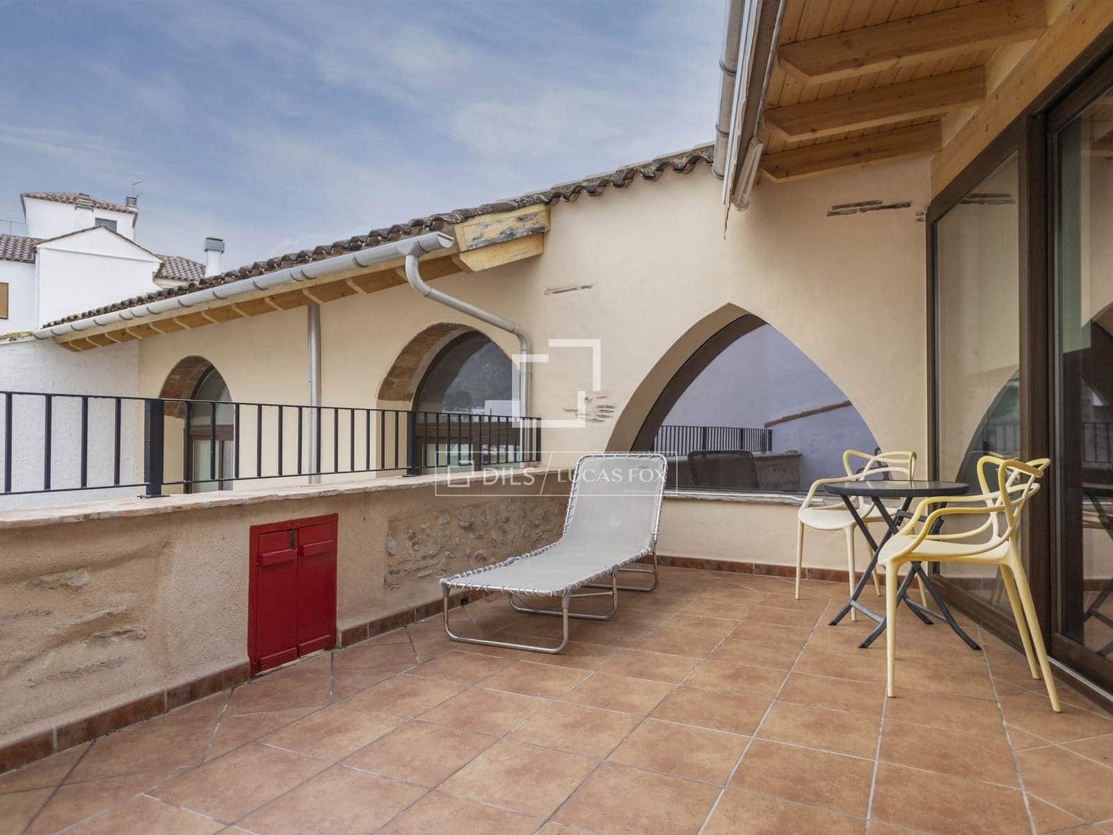 7 makuuhuone Kaupallinen myytävänä paikassa Pego mukana 
autotalli - 475 000 € (Ref: 9635062)