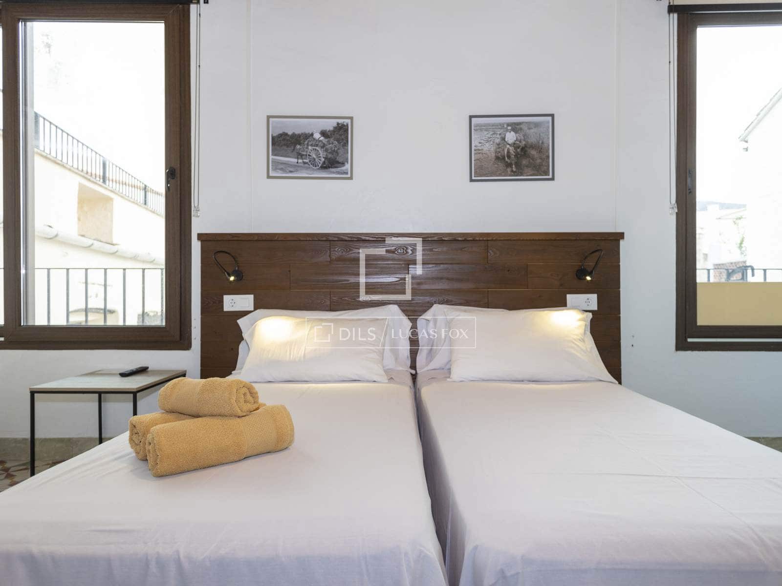 7 makuuhuone Kaupallinen myytävänä paikassa Pego mukana 
autotalli - 475 000 € (Ref: 9635062)