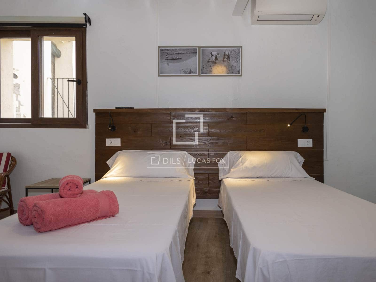 7 makuuhuone Kaupallinen myytävänä paikassa Pego mukana 
autotalli - 475 000 € (Ref: 9635062)