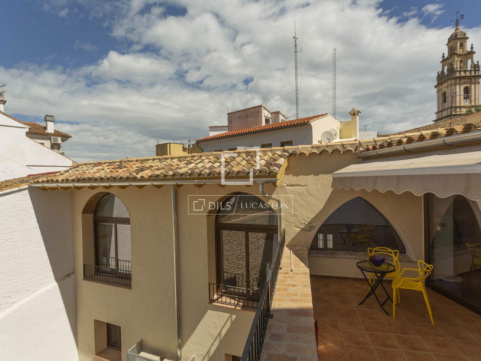 7 makuuhuone Kaupallinen myytävänä paikassa Pego mukana 
autotalli - 475 000 € (Ref: 9635062)