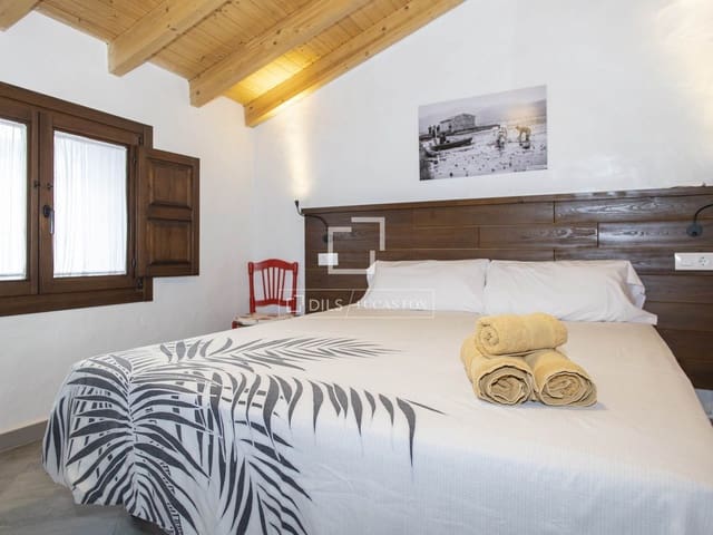 7 makuuhuone Kaupallinen myytävänä paikassa Pego mukana 
autotalli - 475 000 € (Ref: 9635062)