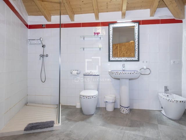 7 makuuhuone Kaupallinen myytävänä paikassa Pego mukana 
autotalli - 475 000 € (Ref: 9635062)