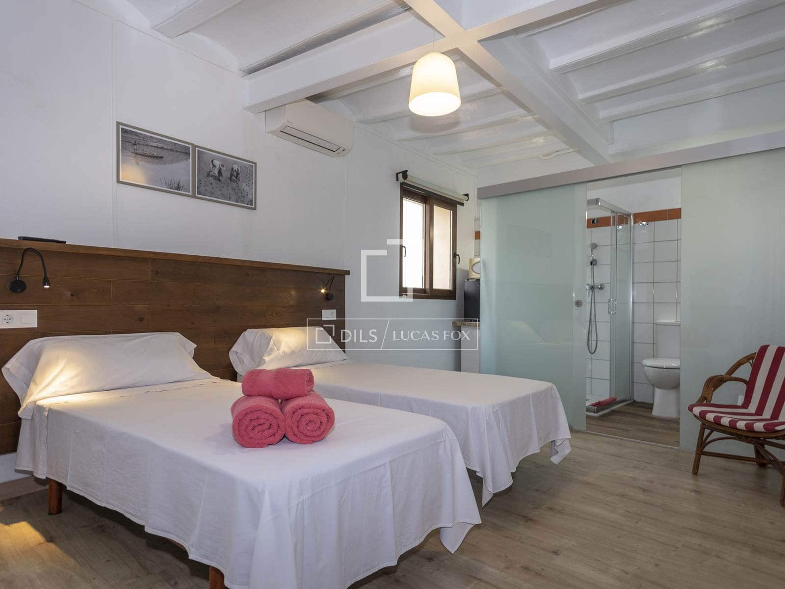 7 makuuhuone Kaupallinen myytävänä paikassa Pego mukana 
autotalli - 475 000 € (Ref: 9635062)