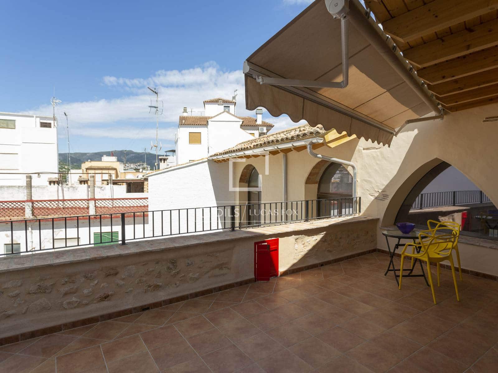 7 makuuhuone Kaupallinen myytävänä paikassa Pego mukana 
autotalli - 475 000 € (Ref: 9635062)