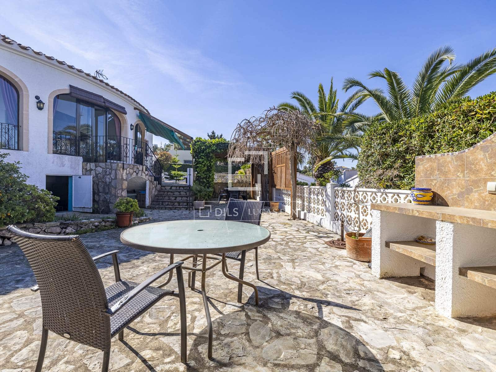 4 sovrum Villa till salu i Javea / Xabia med pool garage - 695 000 € (Ref: 9635065)