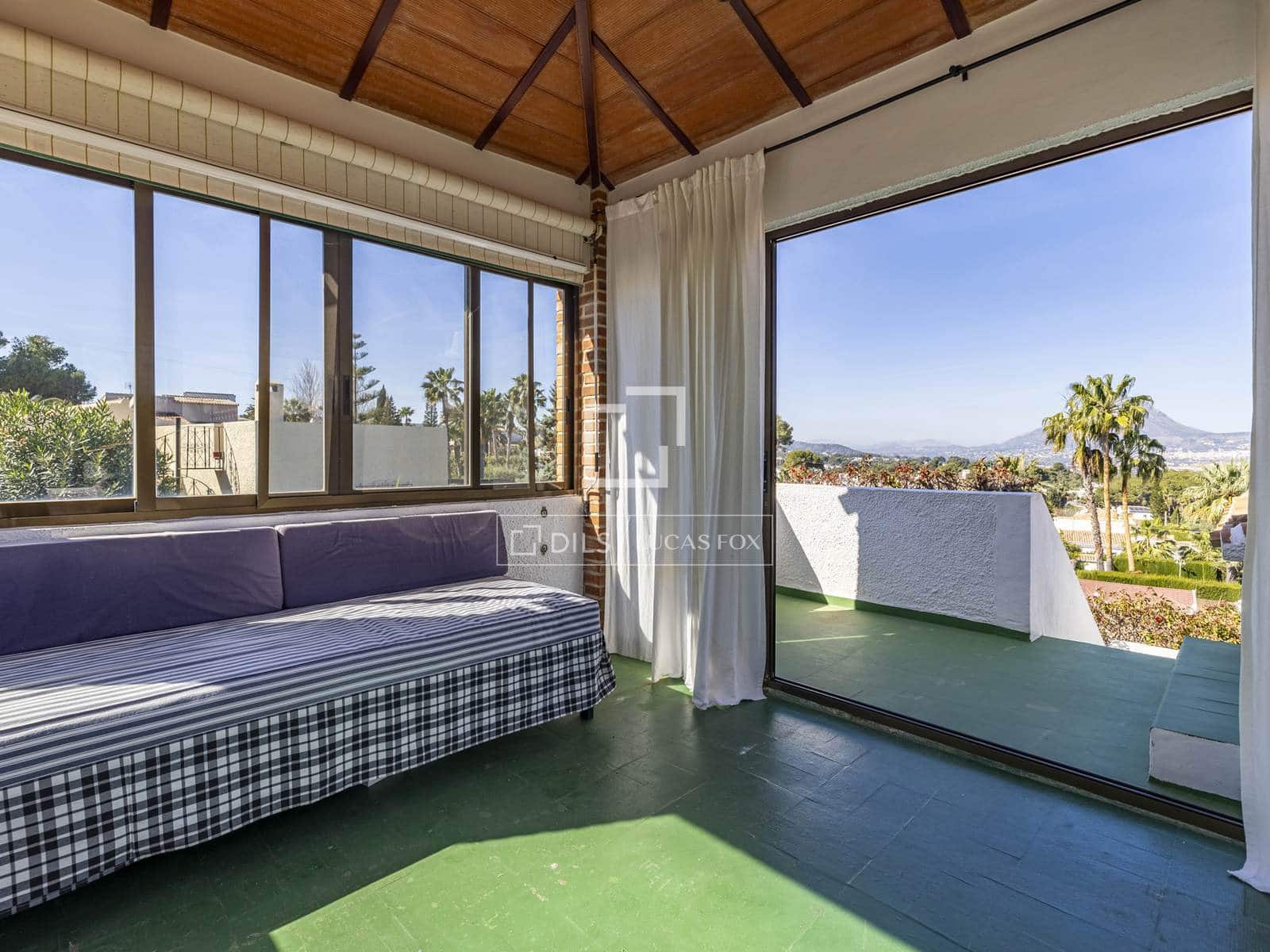 4 sovrum Villa till salu i Javea / Xabia med pool garage - 695 000 € (Ref: 9635065)