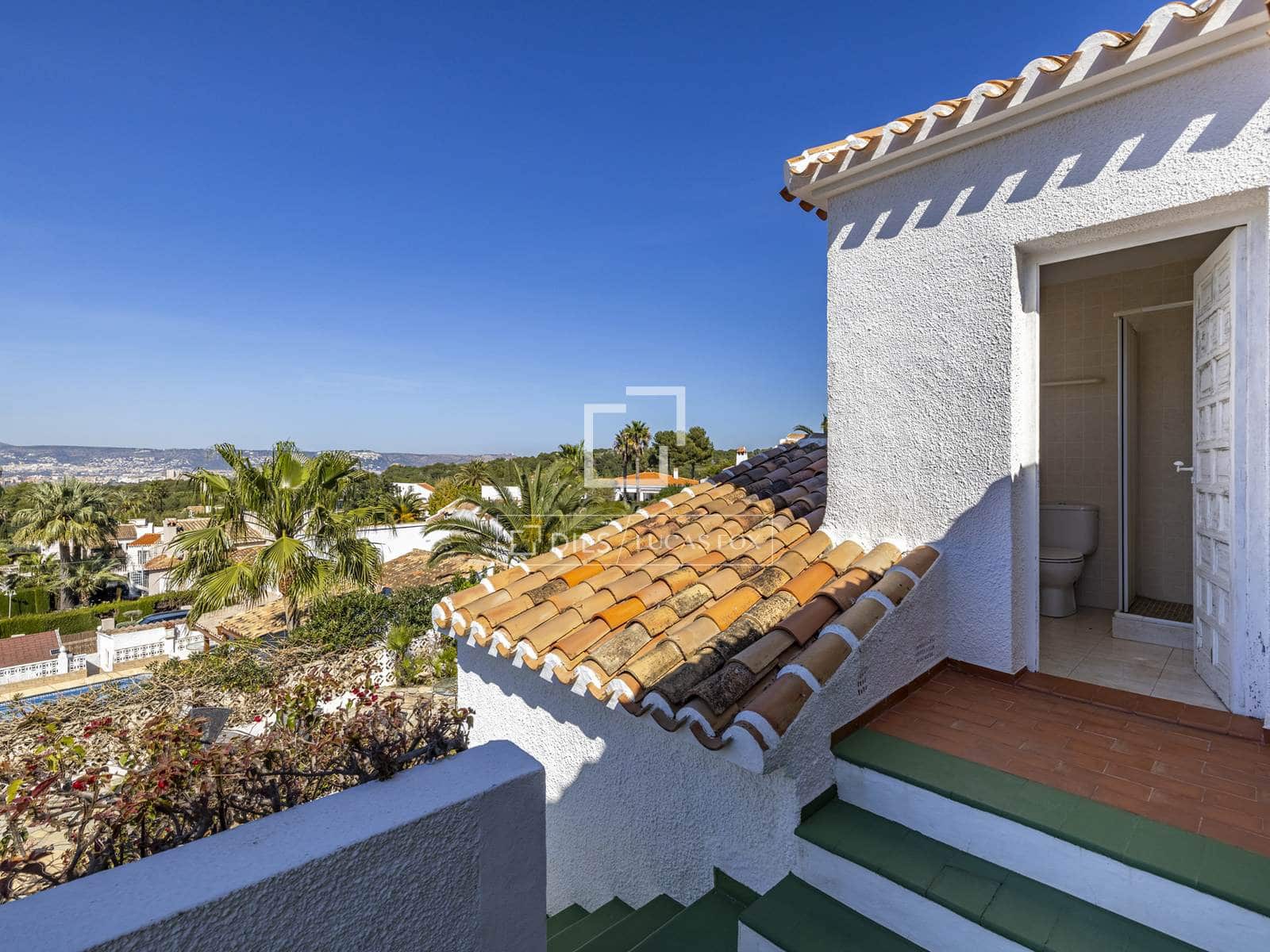 4 sovrum Villa till salu i Javea / Xabia med pool garage - 695 000 € (Ref: 9635065)