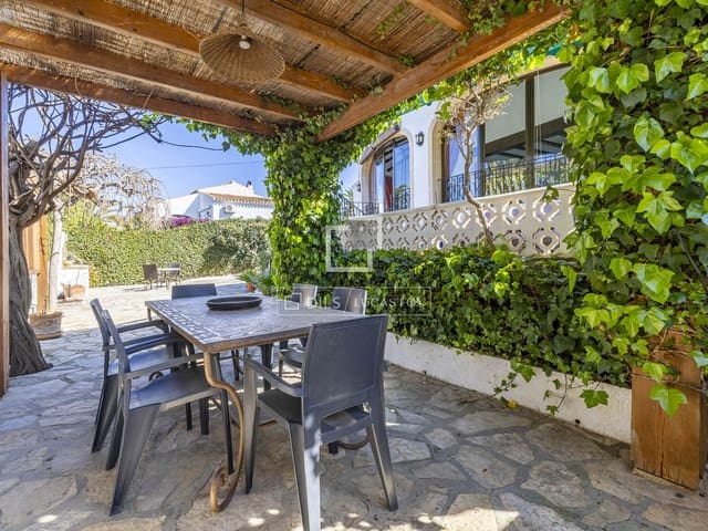 4 sovrum Villa till salu i Javea / Xàbia med pool garage - 695 000 € (Ref: 9635065)