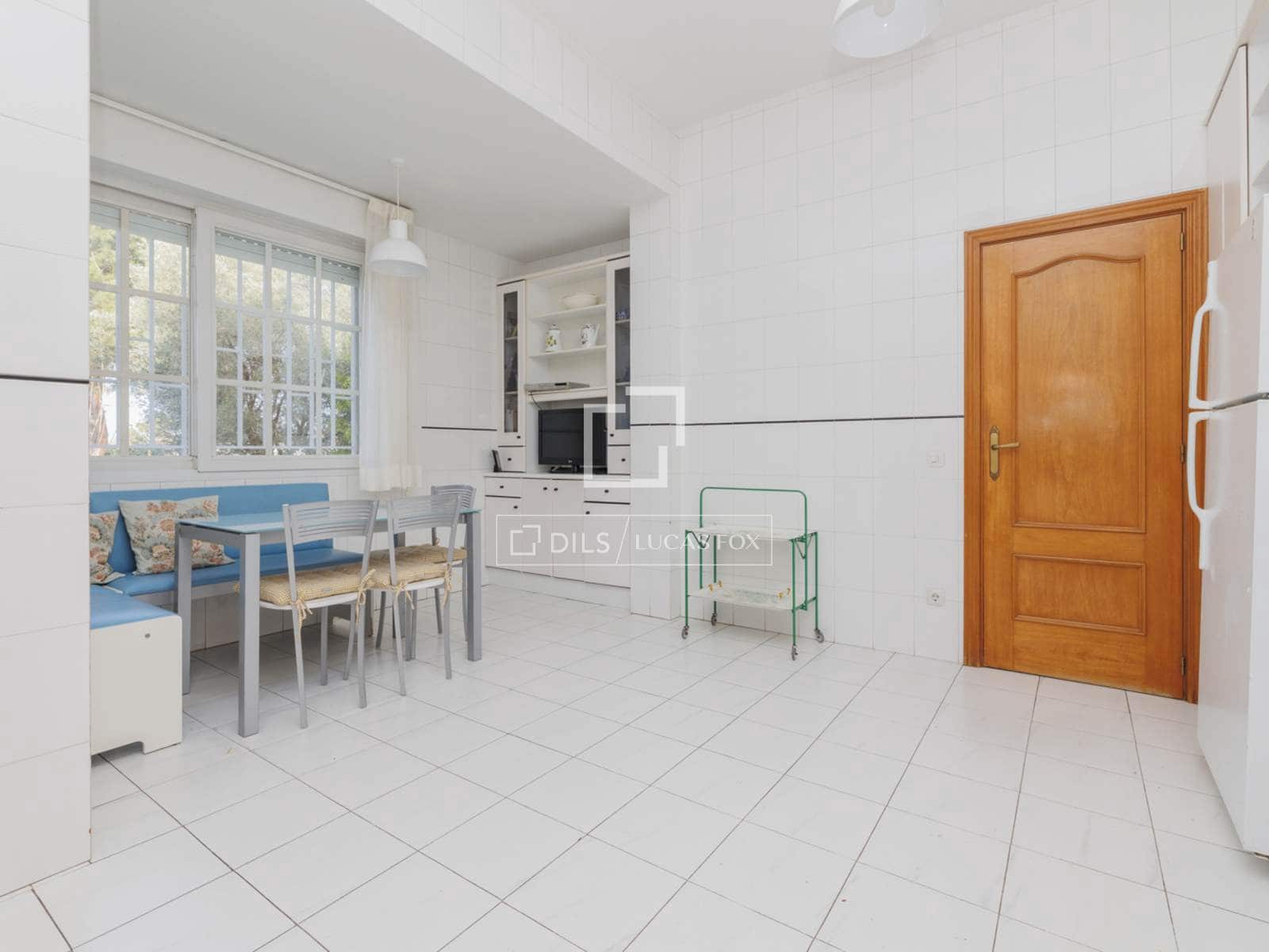 6 makuuhuone Huvila myytävänä paikassa Pozuelo de Alarcon mukana uima-altaan 
autotalli - 2 250 000 € (Ref: 9638877)