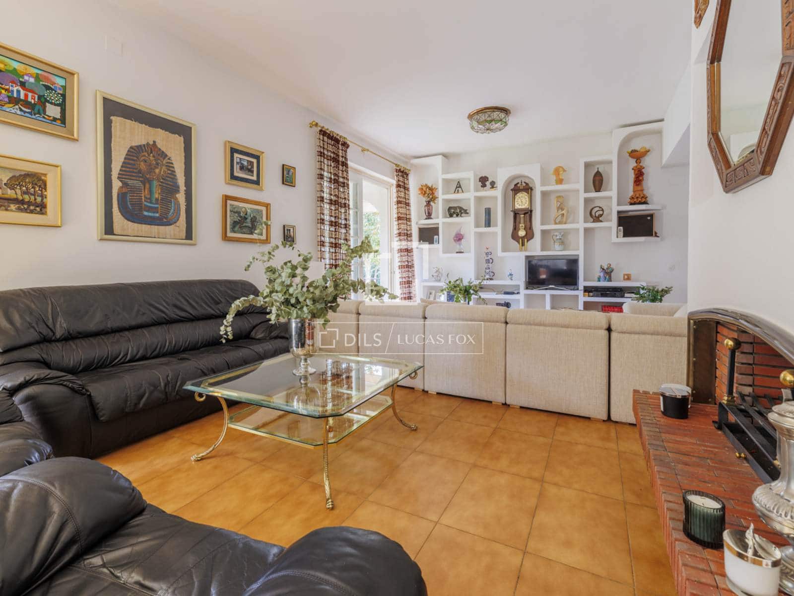 6 makuuhuone Huvila myytävänä paikassa Pozuelo de Alarcon mukana uima-altaan 
autotalli - 2 250 000 € (Ref: 9638877)