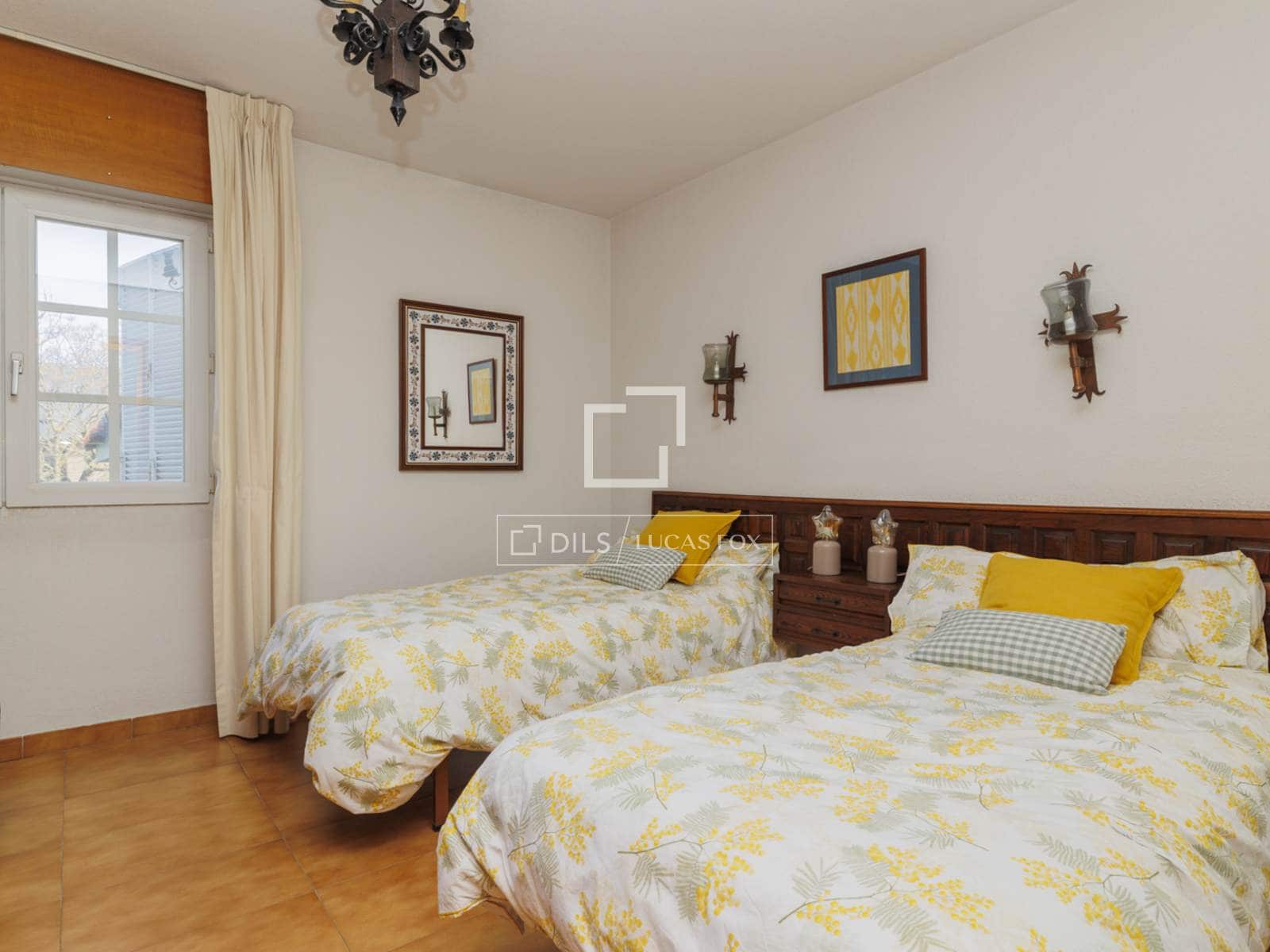 6 makuuhuone Huvila myytävänä paikassa Pozuelo de Alarcon mukana uima-altaan 
autotalli - 2 250 000 € (Ref: 9638877)