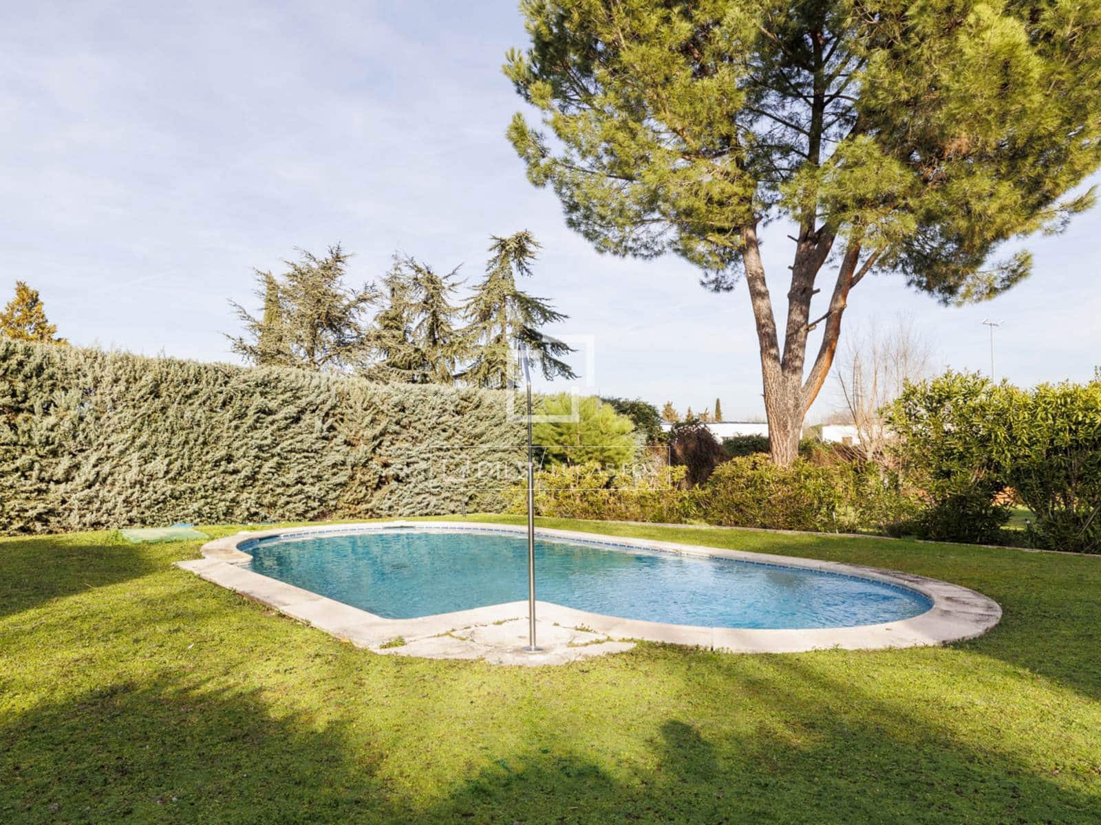 6 makuuhuone Huvila myytävänä paikassa Pozuelo de Alarcon mukana uima-altaan 
autotalli - 2 250 000 € (Ref: 9638877)