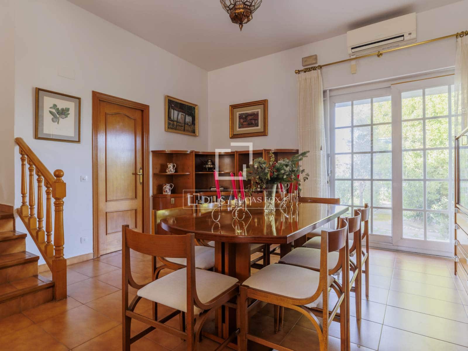 6 makuuhuone Huvila myytävänä paikassa Pozuelo de Alarcon mukana uima-altaan 
autotalli - 2 250 000 € (Ref: 9638877)