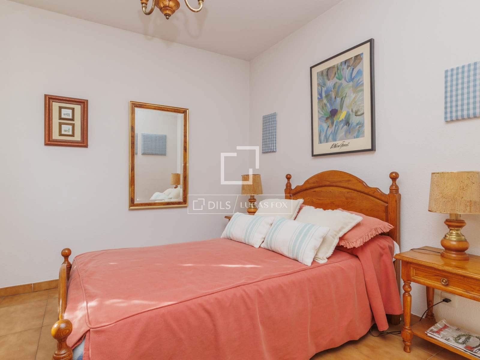 6 makuuhuone Huvila myytävänä paikassa Pozuelo de Alarcon mukana uima-altaan 
autotalli - 2 250 000 € (Ref: 9638877)