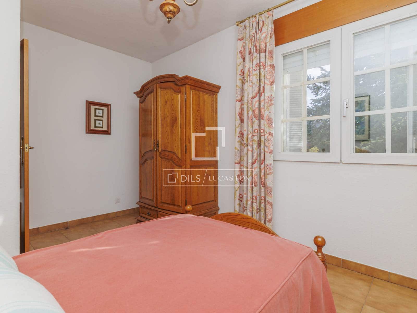 6 makuuhuone Huvila myytävänä paikassa Pozuelo de Alarcon mukana uima-altaan 
autotalli - 2 250 000 € (Ref: 9638877)