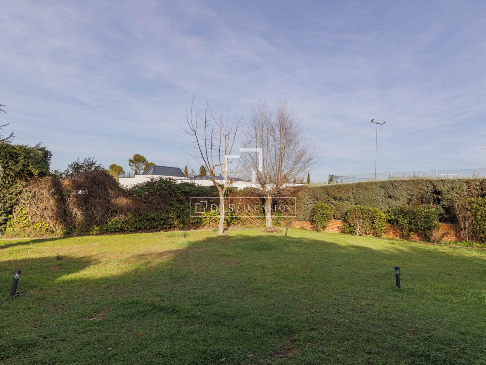 6 makuuhuone Huvila myytävänä paikassa Pozuelo de Alarcon mukana uima-altaan 
autotalli - 2 250 000 € (Ref: 9638877)