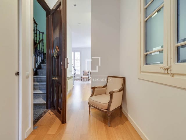 Appartement de 2 chambres à louer à Barcelone ville - 1 995 € (Ref: 9640941)