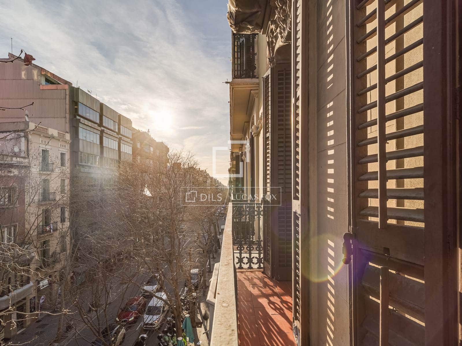 Appartement de 2 chambres à louer à Barcelone ville - 1 995 € (Ref: 9640941)