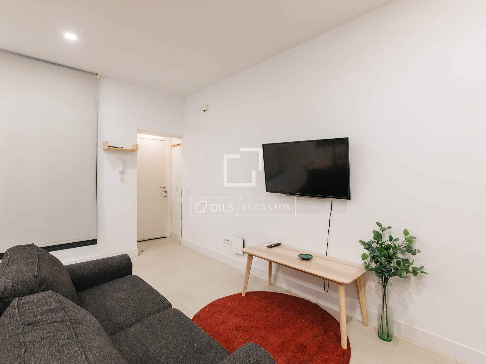 Lejlighed til leje i Madrid by - € 1.600 (Ref: 9640942)