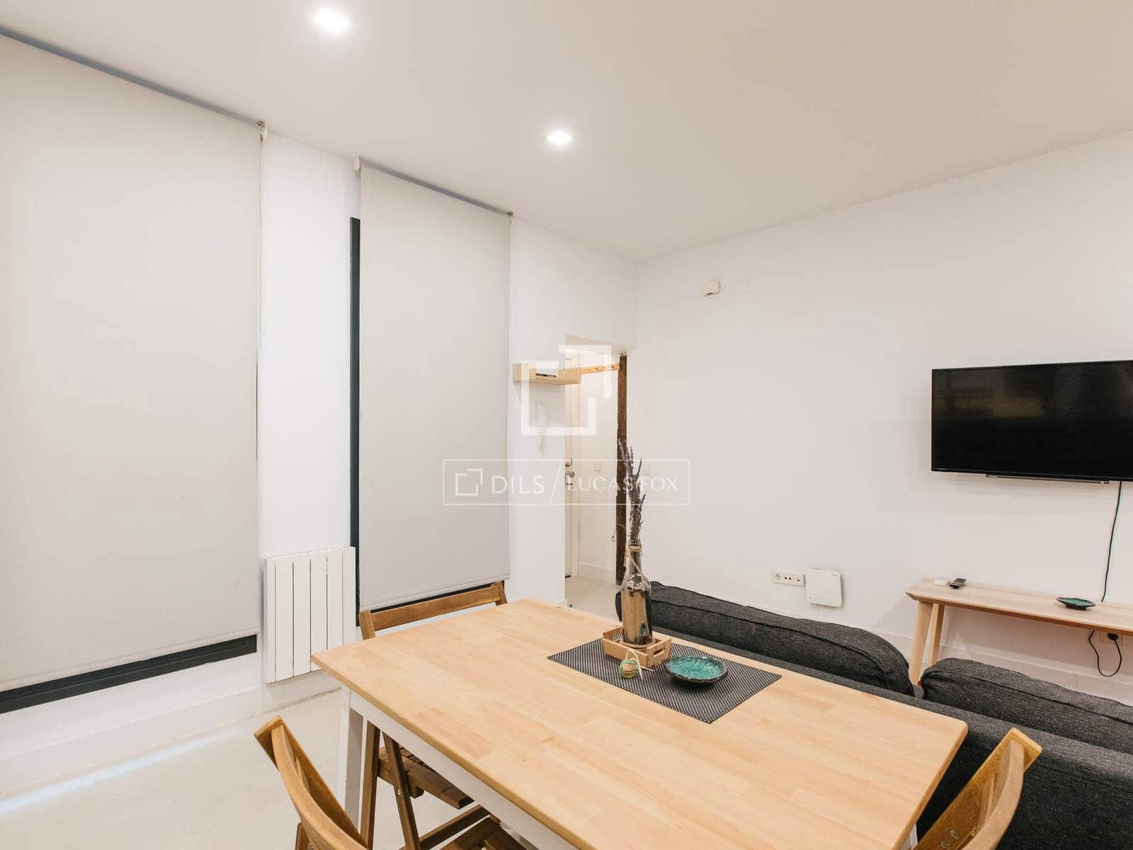 Lejlighed til leje i Madrid by - € 1.600 (Ref: 9640942)