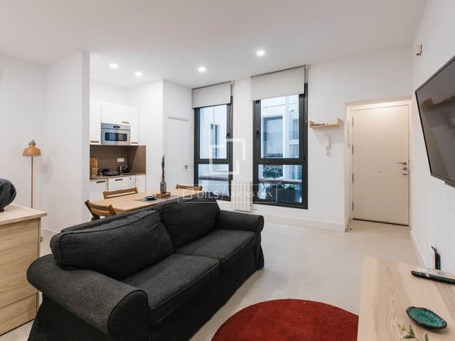 Lejlighed til leje i Madrid by - € 1.600 (Ref: 9640942)