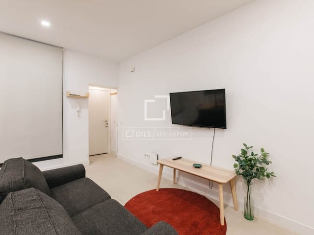 Lejlighed til leje i Madrid by - € 1.600 (Ref: 9640942)