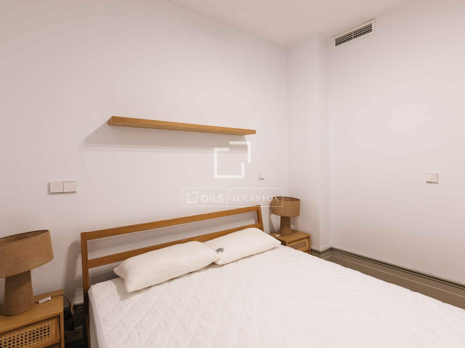 2 quarto Apartamento para arrendar em Madrid cidade - 4 500 € (Ref: 9640943)