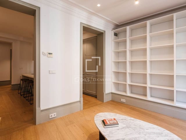 2 quarto Apartamento para arrendar em Madrid cidade - 4 500 € (Ref: 9640943)