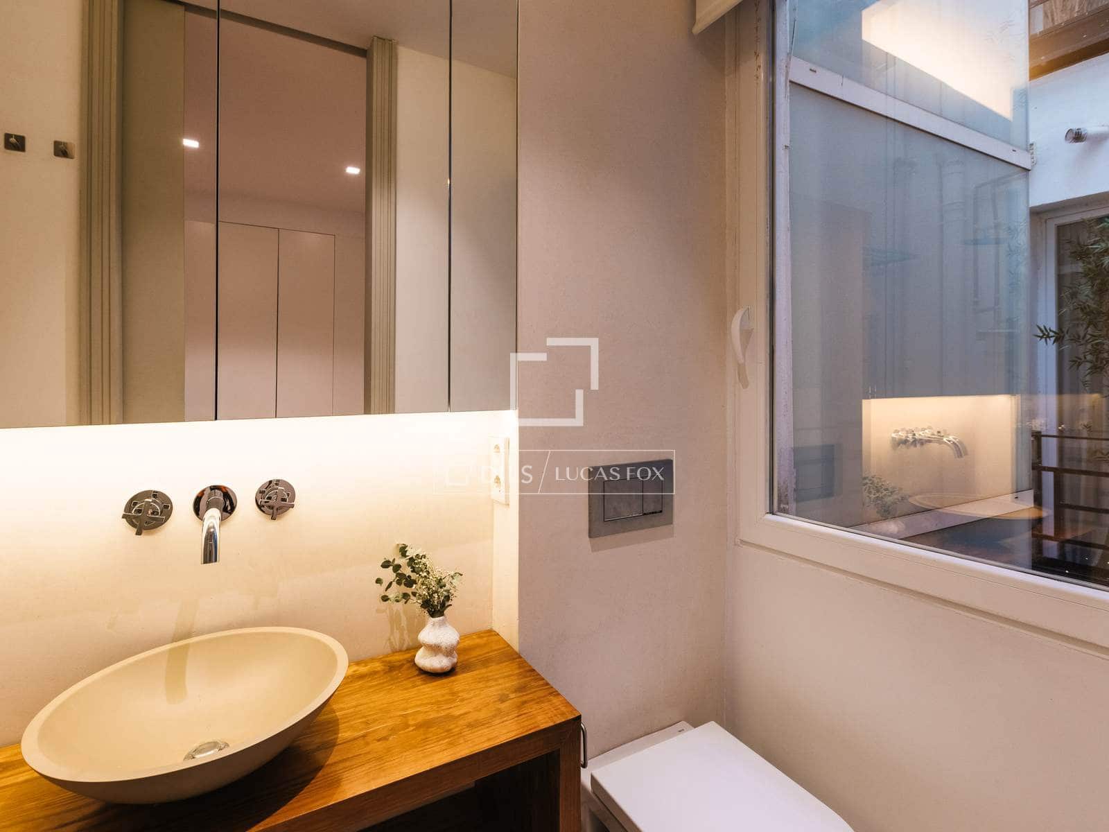 2 quarto Apartamento para arrendar em Madrid cidade - 4 500 € (Ref: 9640943)