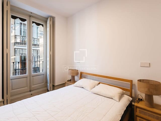 2 quarto Apartamento para arrendar em Madrid cidade - 4 500 € (Ref: 9640943)