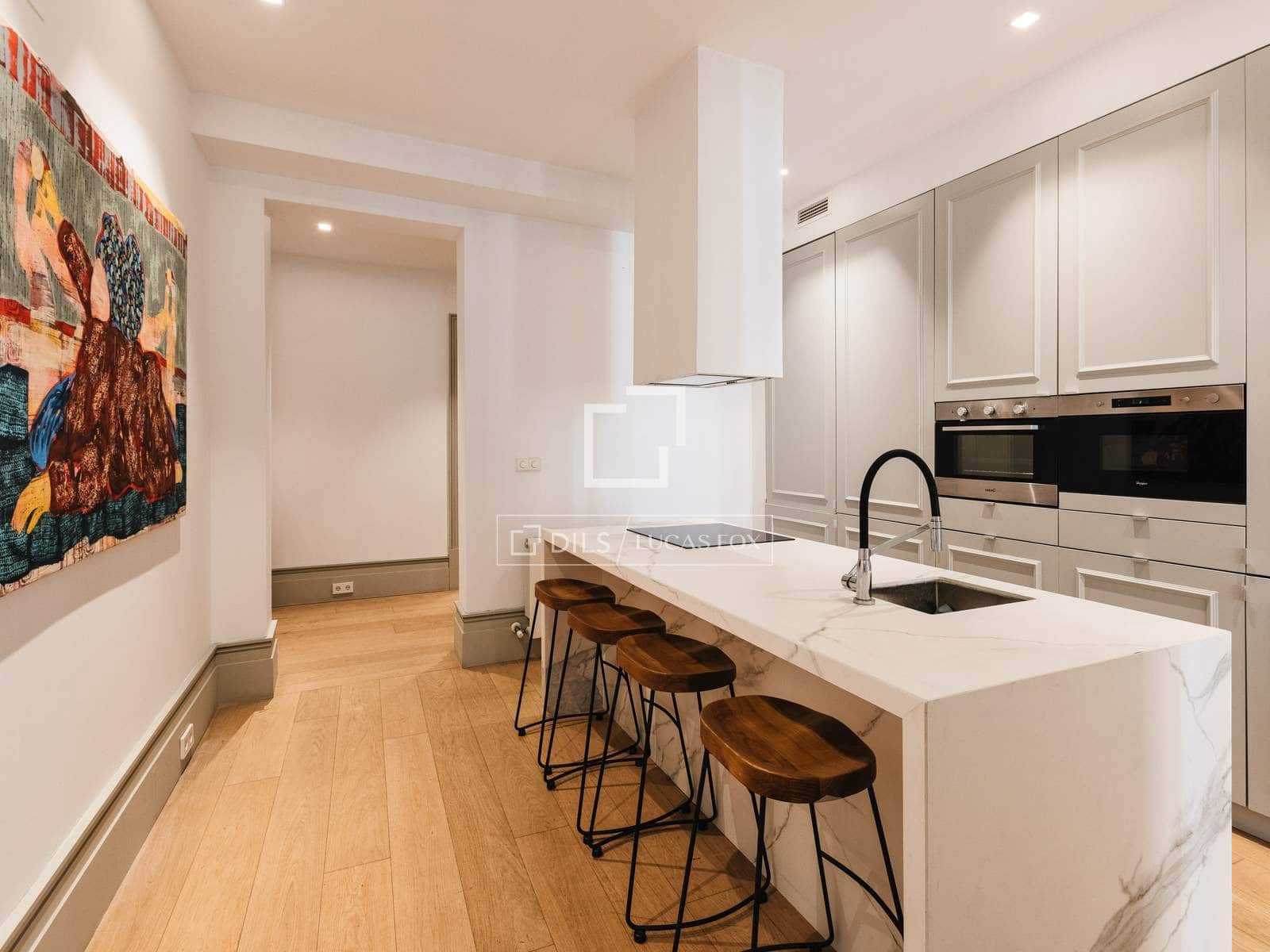 2 quarto Apartamento para arrendar em Madrid cidade - 4 500 € (Ref: 9640943)