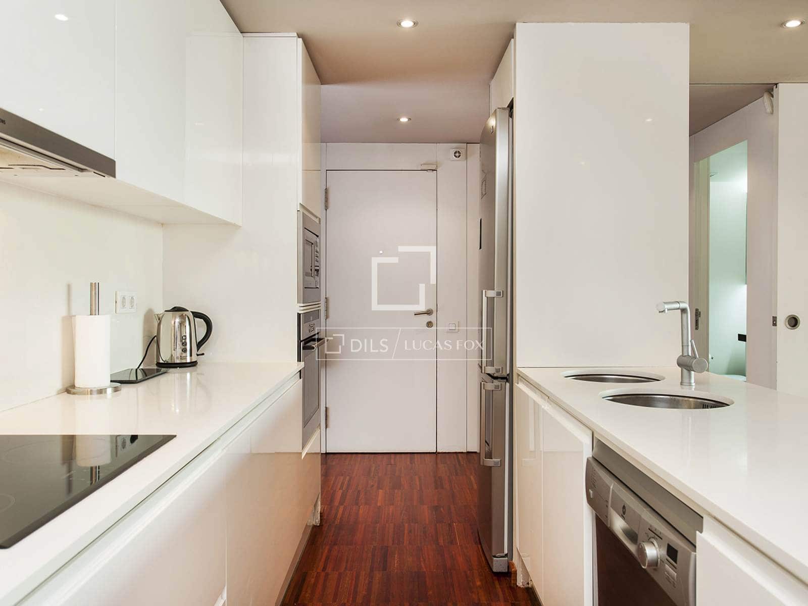 4 bedroom Penthouse for sale in Barcelona city with pool - € 2,200,000 (Ref: 9642868)