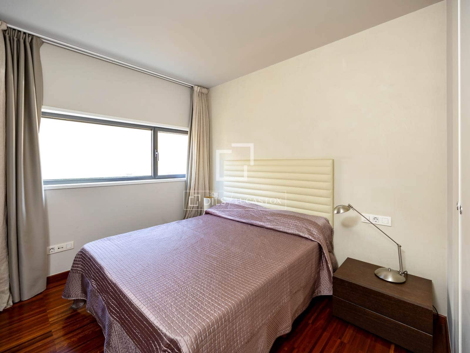 4 bedroom Penthouse for sale in Barcelona city with pool - € 2,200,000 (Ref: 9642868)