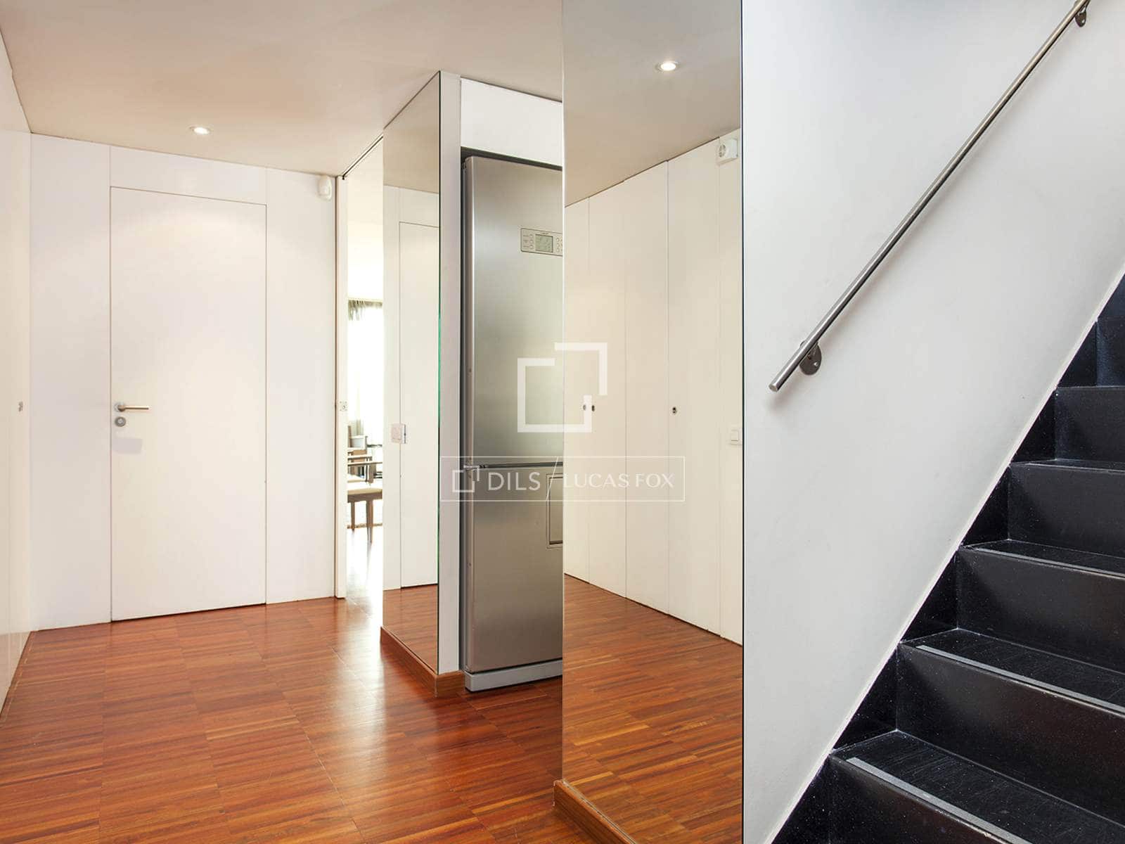 4 bedroom Penthouse for sale in Barcelona city with pool - € 2,200,000 (Ref: 9642868)