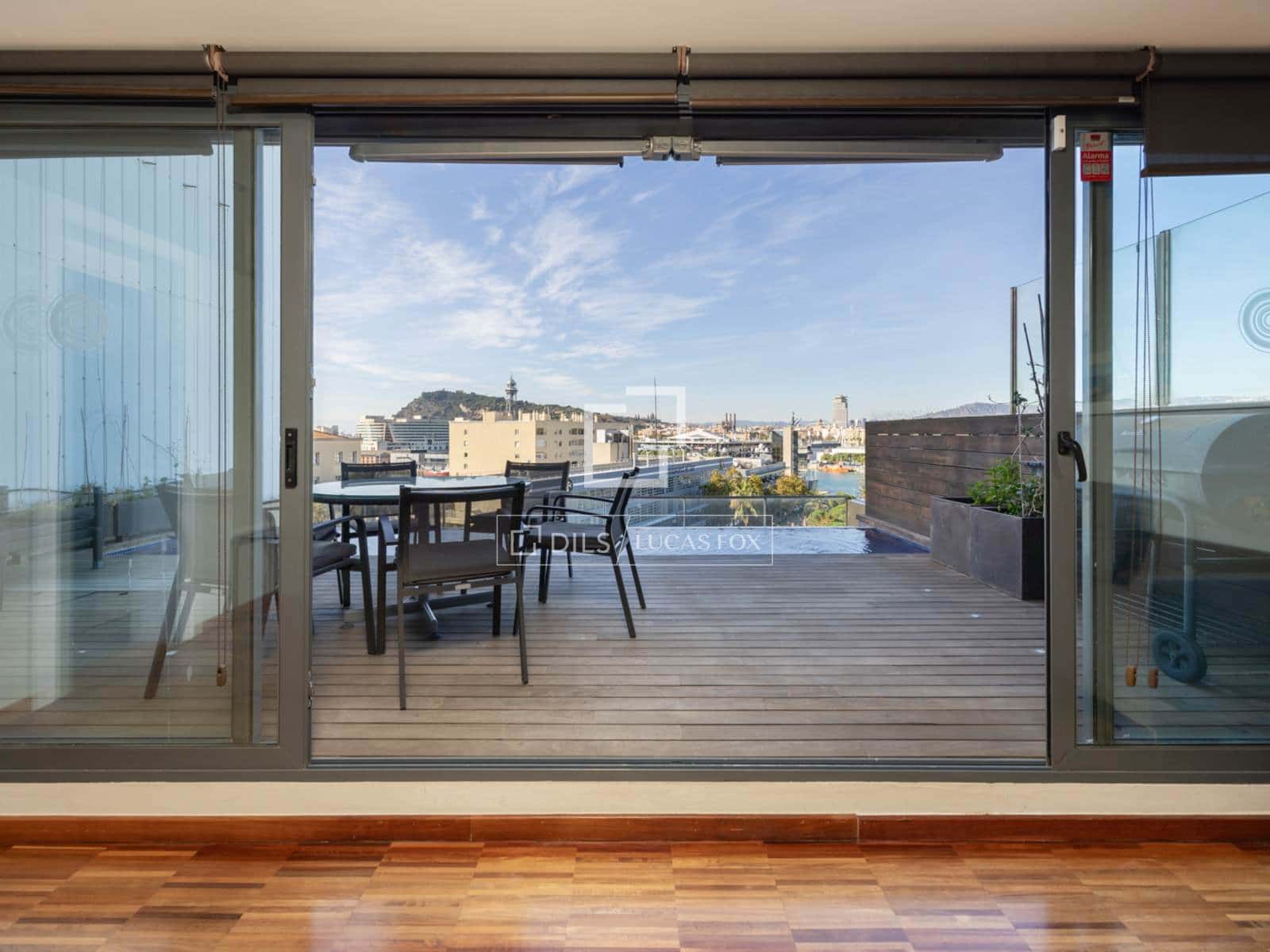 4 bedroom Penthouse for sale in Barcelona city with pool - € 2,200,000 (Ref: 9642868)