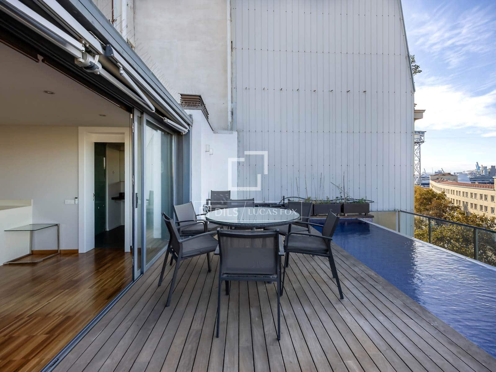 4 bedroom Penthouse for sale in Barcelona city with pool - € 2,200,000 (Ref: 9642868)